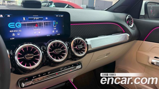 Mercedes-Benz EQB 2026 — photo 9