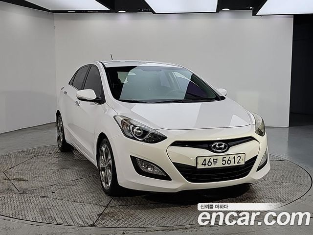 Hyundai i30 2012 — photo 2