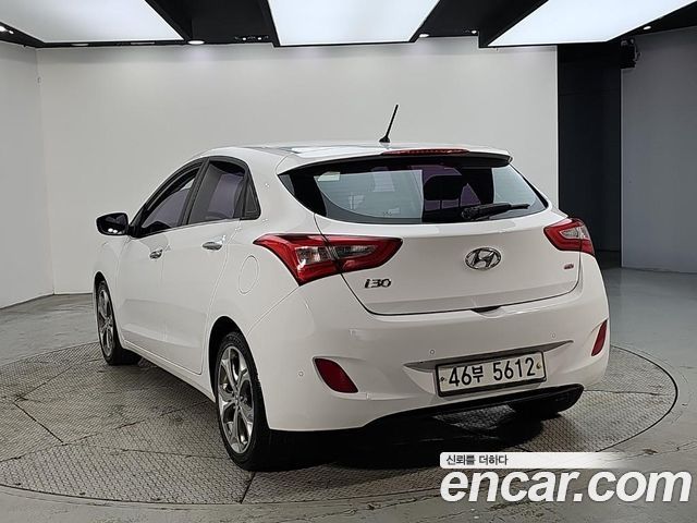 Hyundai i30 2012 — photo 3