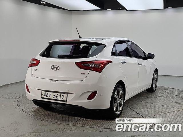 Hyundai i30 2012 — photo 4