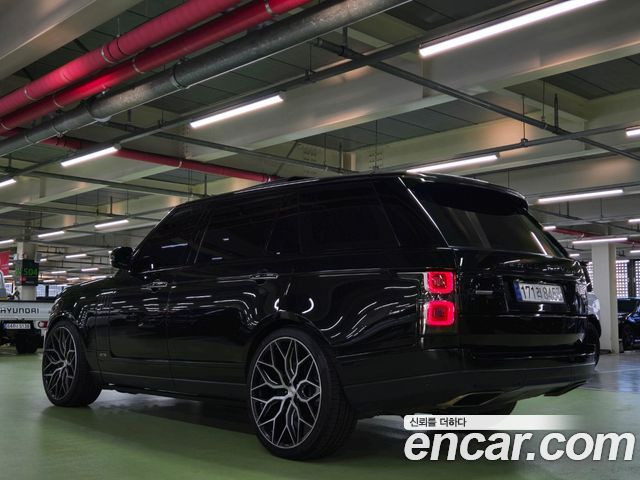 Land Rover Range Rover 2019 — photo 2