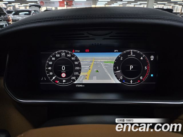 Land Rover Range Rover 2019 — photo 10
