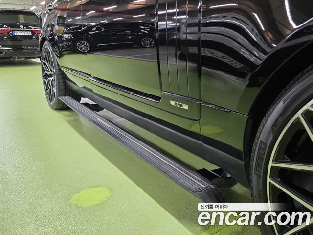 Land Rover Range Rover 2019 — photo 14