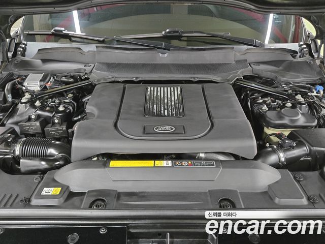 Land Rover Range Rover 2019 — photo 19