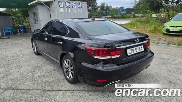 Lexus LS 2015 — photo 6