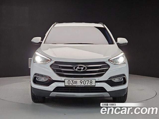 Hyundai Santafe 2018 — photo 2