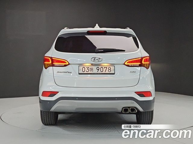Hyundai Santafe 2018 — photo 3