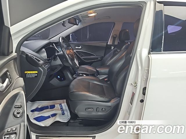Hyundai Santafe 2018 — photo 11