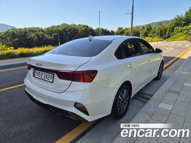 Kia K3 2024 — photo 2