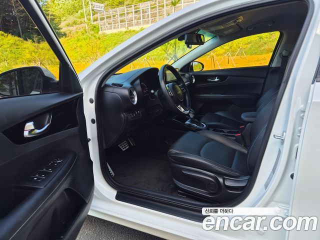 Kia K3 2024 — photo 10
