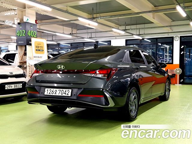 Hyundai AVANTE 2026 — photo 2