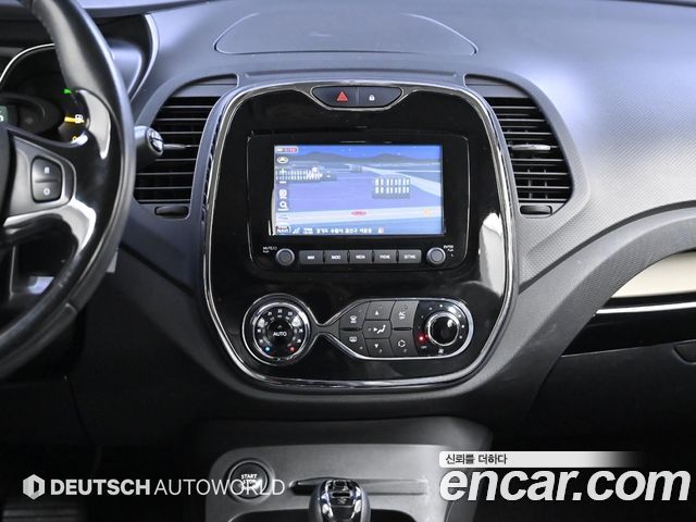 Renault Korea QM3 2015 — photo 14