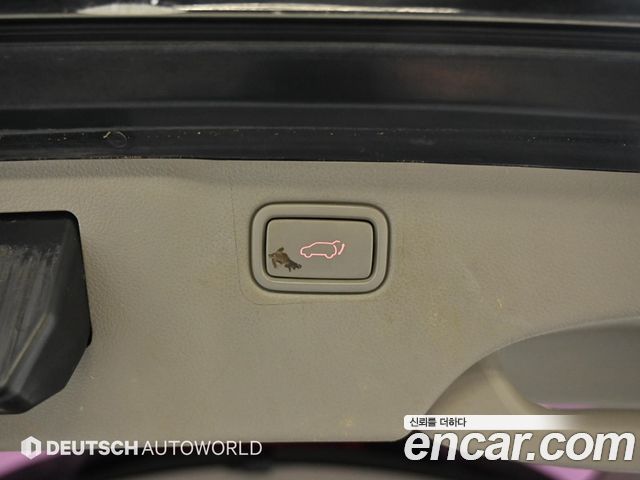 Kia Canival 2018 — photo 20