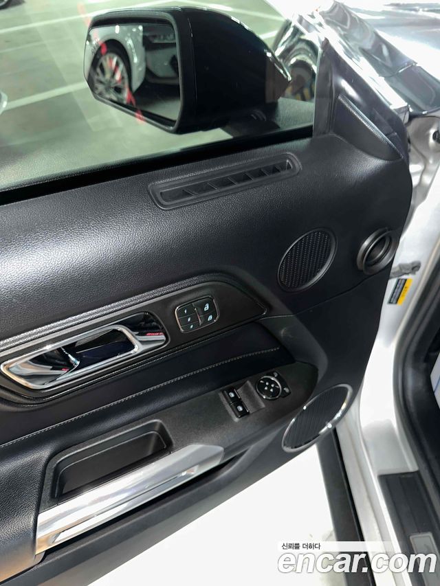 Ford Mustang 2016 — photo 9