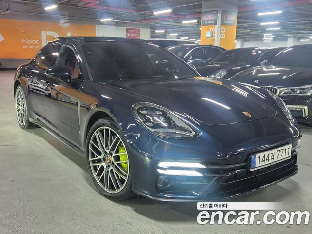 Porsche Panamera 2023 — photo 3