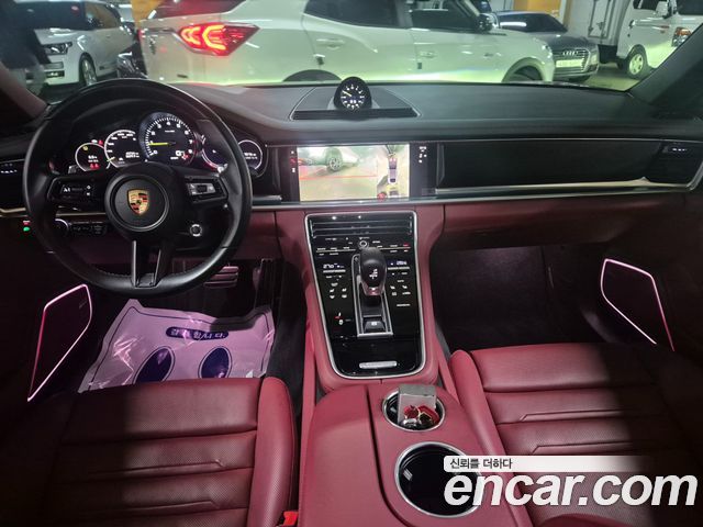 Porsche Panamera 2023 — photo 10