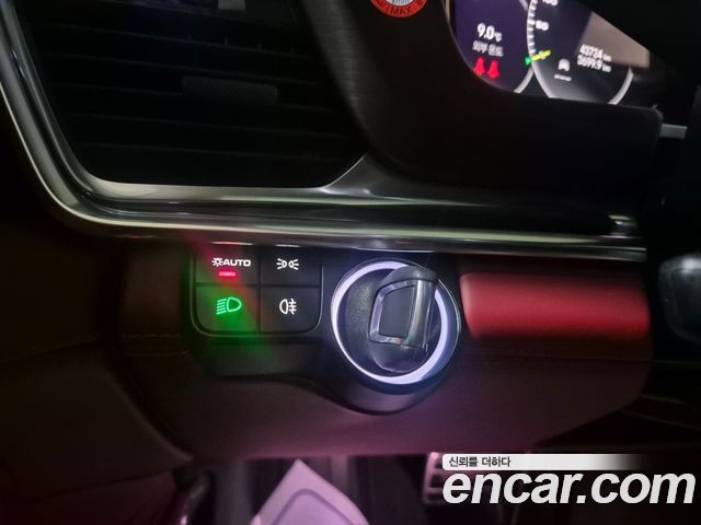 Porsche Panamera 2023 — photo 19