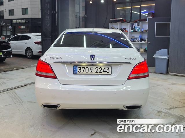 Hyundai Equus 2014 — photo 2