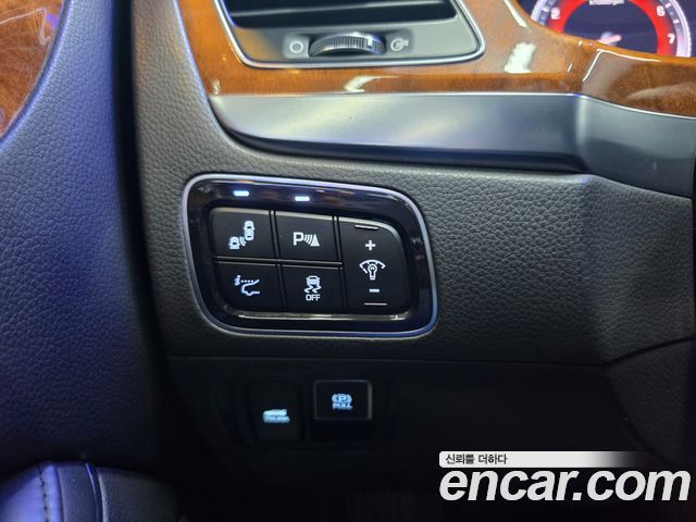 Hyundai Equus 2014 — photo 13