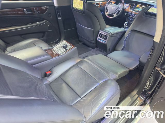 Hyundai Equus 2014 — photo 17