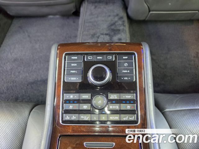 Hyundai Equus 2014 — photo 19