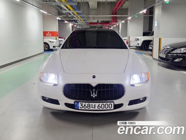 Maserati Quattroporte 2010 — photo 1