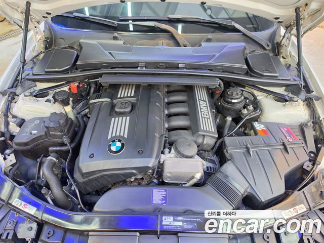 BMW 3-Series 2012 — photo 8