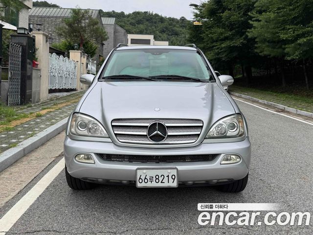 Mercedes-Benz M-class 2004 — photo 1