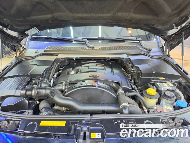 Land Rover Discovery 2016 — photo 6