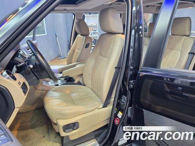 Land Rover Discovery 2016 — photo 14