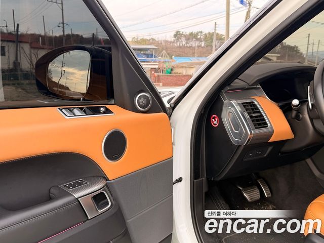 Land Rover Range Rover Sport 2018 — photo 6