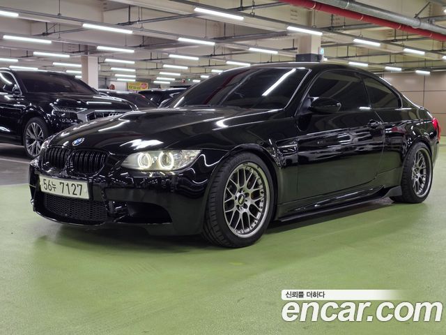 BMW M3 2009 — photo 2