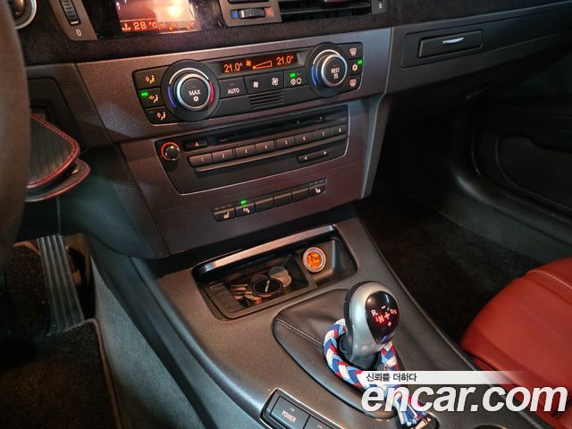 BMW M3 2009 — photo 13