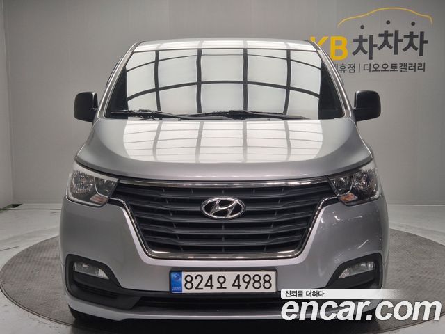 Hyundai Starex 2020 — photo 1