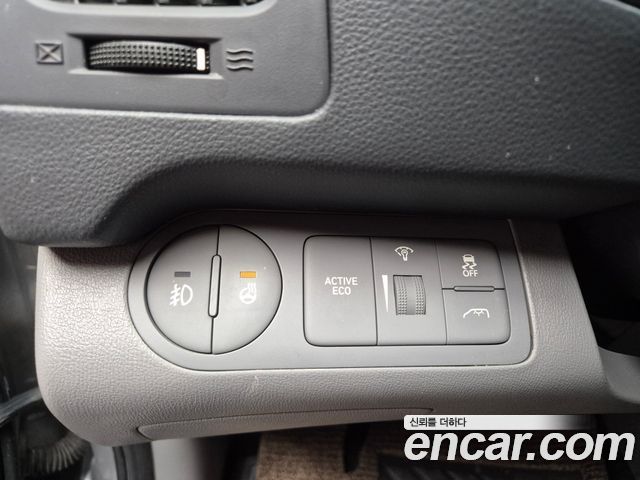 Hyundai Starex 2020 — photo 8