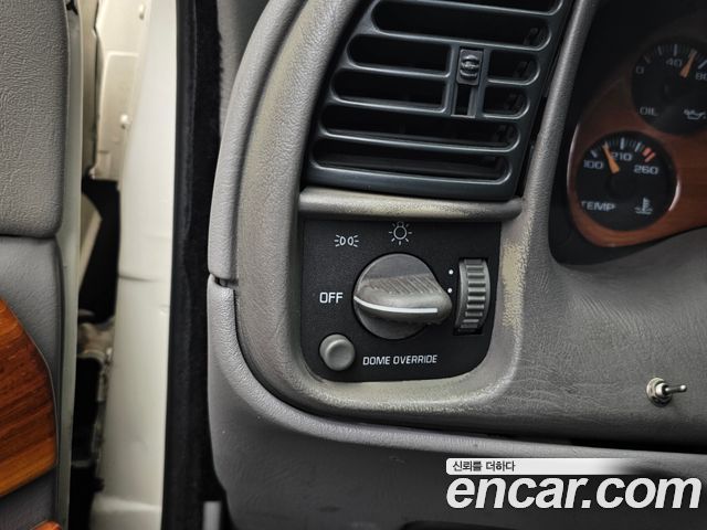Chevrolet Astro Van 1996 — photo 19