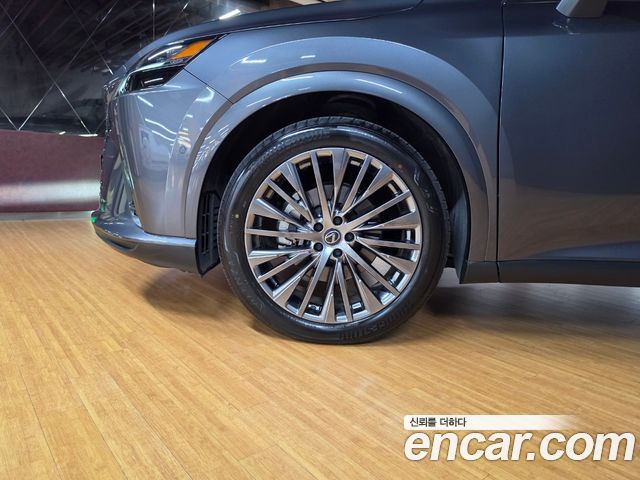 Lexus RX 2025 — photo 5