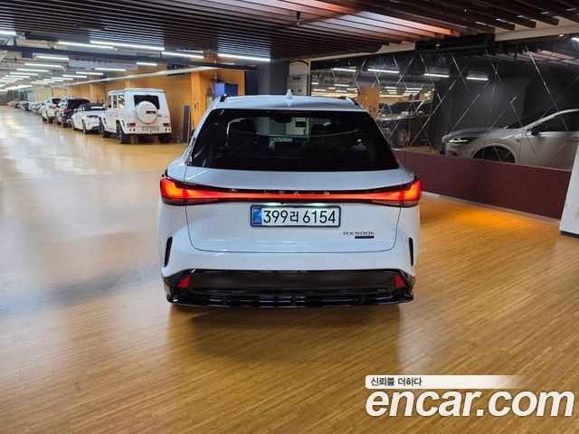 Lexus RX 2025 — photo 4