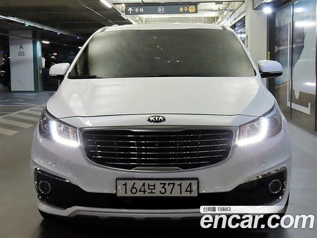 Kia Canival 2018 — photo 2