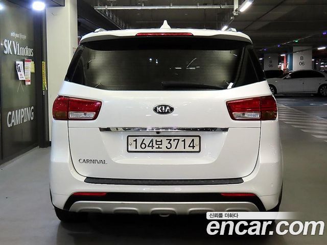 Kia Canival 2018 — photo 5