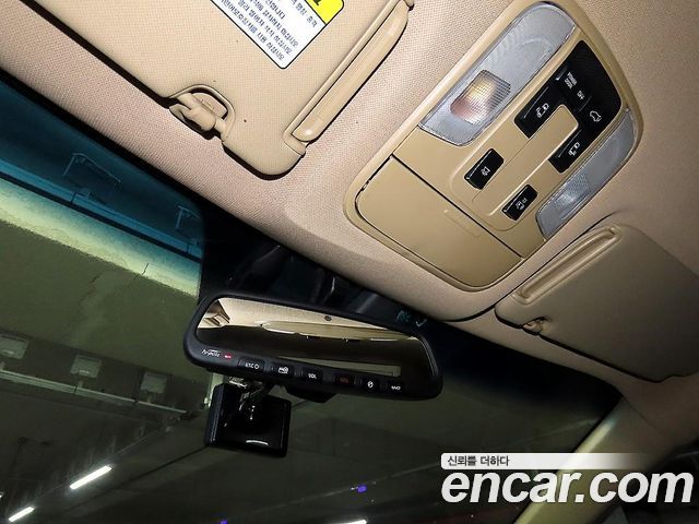 Kia Canival 2018 — photo 13