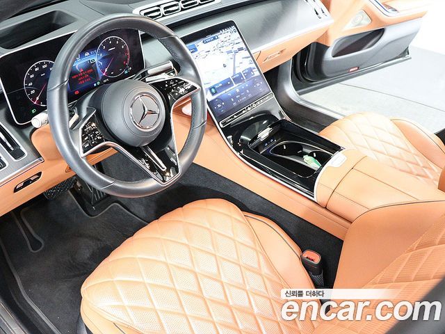Mercedes-Benz S-Class 2023 — photo 11