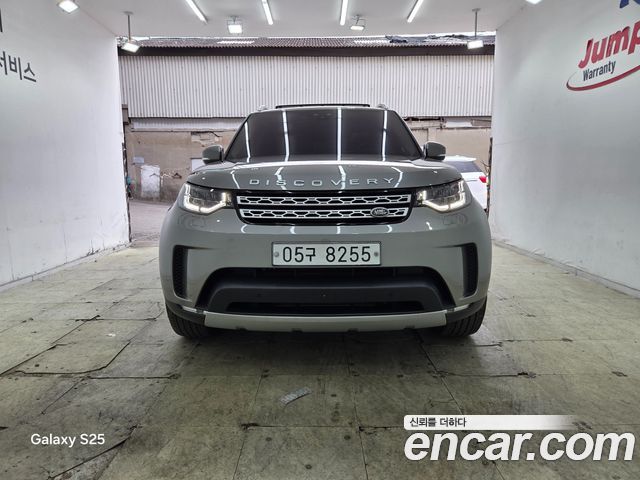 Land Rover Discovery 2018 — photo 3