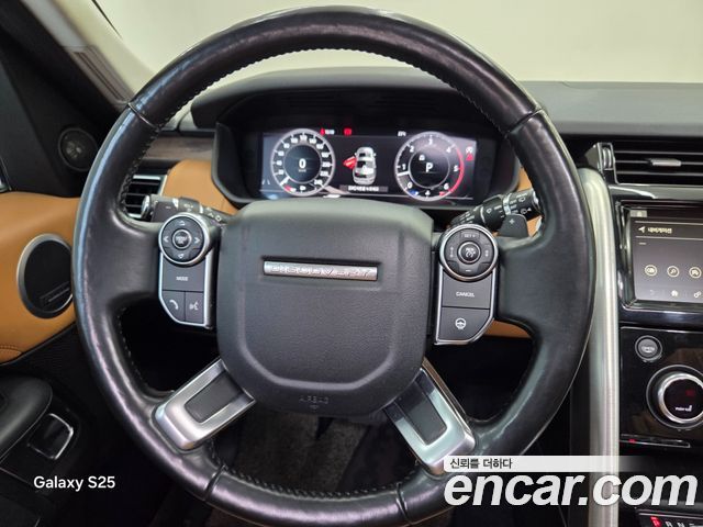 Land Rover Discovery 2018 — photo 6
