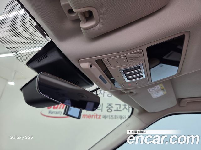 Land Rover Discovery 2018 — photo 15