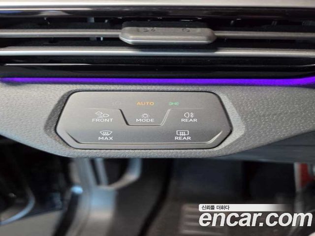 Volkswagen ID.4 2022 — photo 16