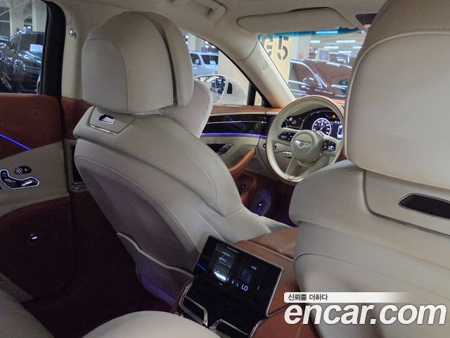 Bentley Flying Spur 2022 — photo 14