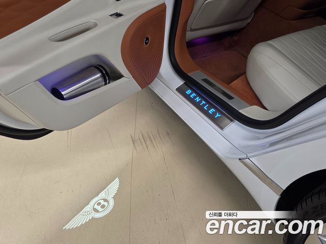 Bentley Flying Spur 2022 — photo 18