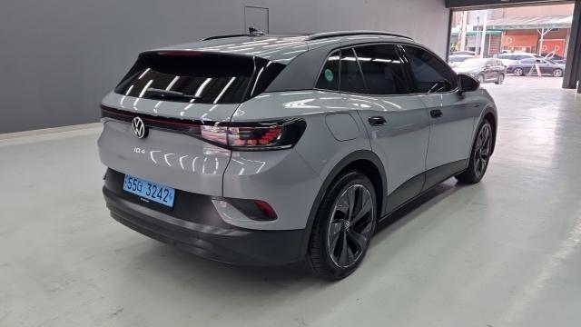 Volkswagen ID.4 2022 — photo 2