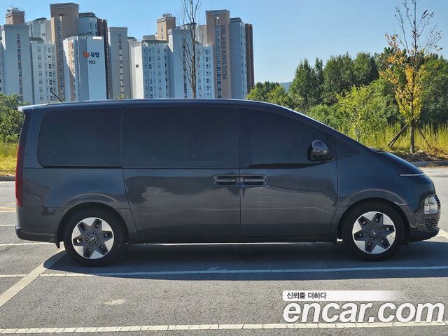 Hyundai Staria 2022 — photo 4